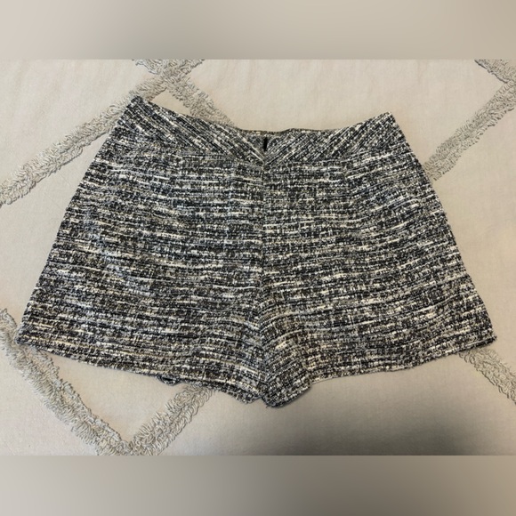 Aqua Tweed Skort with Gold - Picture 3 of 4